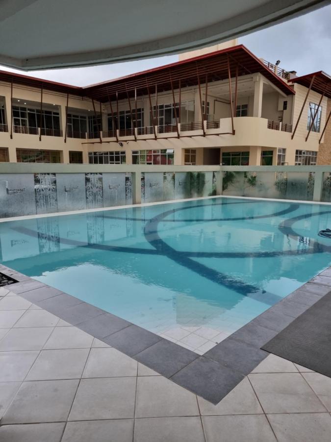 Apartment 4 Pax Tagaytay Prime Staycation Wifi Netflix And Light Cooking Free Viewdeck